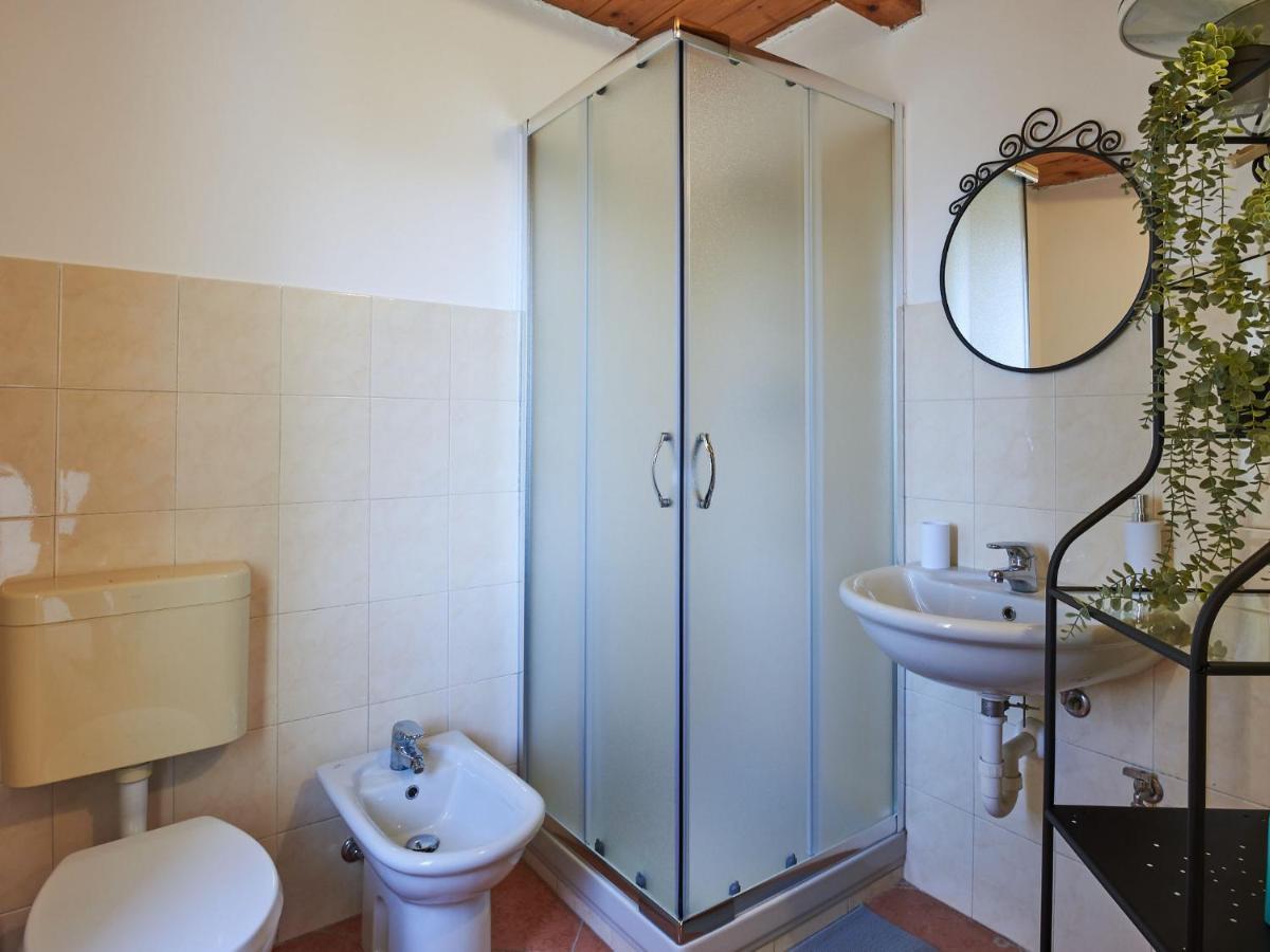 Apartment Oro Del Lario-2 By Interhome Bellano Bagian luar foto